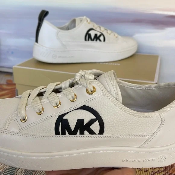 MICHAEL KORS SHEA LACE UP
FAUX LEATHER
49R4SHFS1L
Fashion Sneakers - Picture 15 of 16